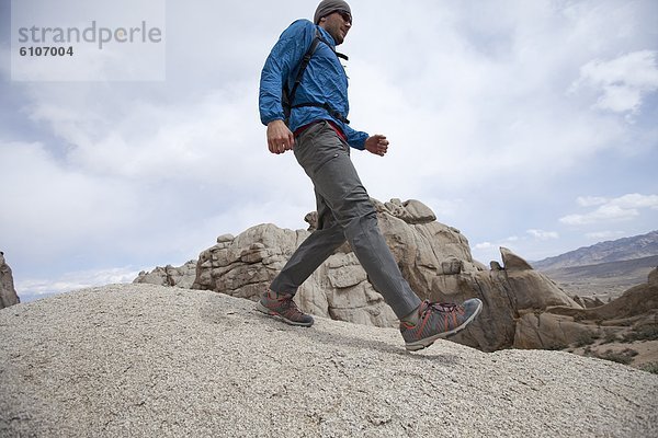 Felsbrocken  Tal  wandern  groß  großes  großer  große  großen