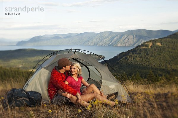Fröhlichkeit  lächeln  Reise  Rucksackurlaub  camping  lachen  Idaho