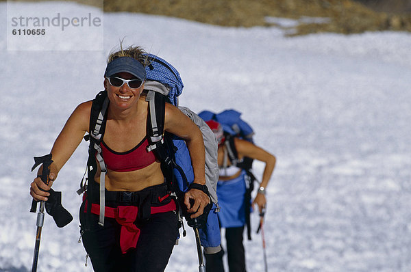 women ski touring  Cerro Mercedario