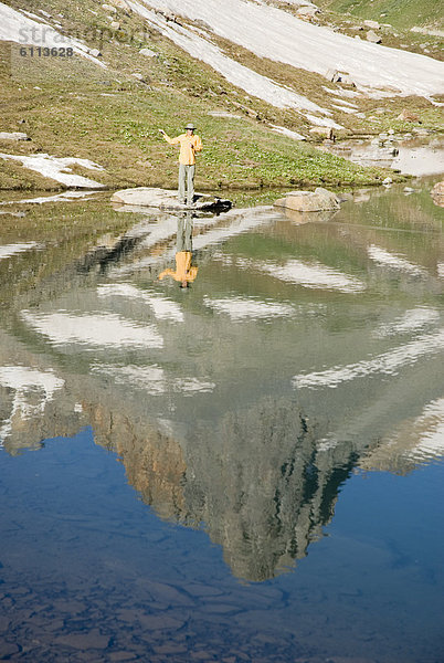 Mann  Berg  See  angeln