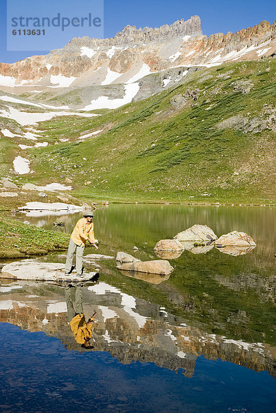 Mann  Berg  See  angeln