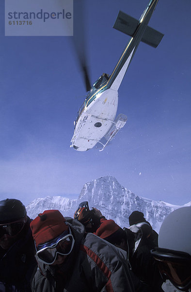 Skisport  Hubschrauber  Kanada