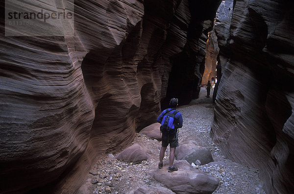 wandern  Loch  Schlucht