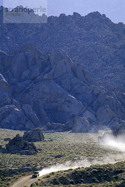 Berg  fahren  Wüste  Geländewagen