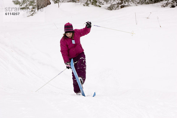 überqueren  Skisport  jung  Mädchen  Kreuz  Maine