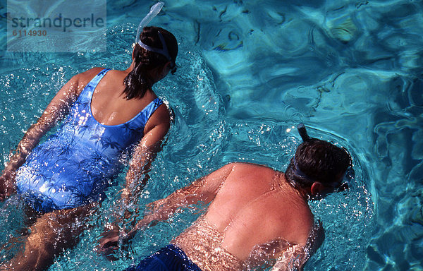 durchsichtig  transparent  transparente  transparentes  Wasser  fließen  Insel  2  schnorcheln