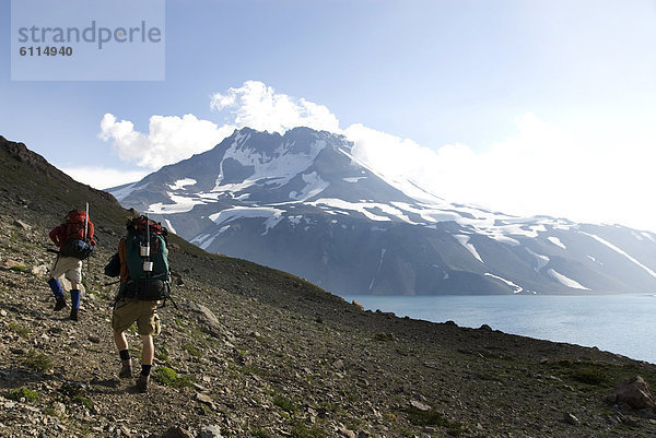 nahe  folgen  Berg  See  2  Backpacker  Argentinien  Grenze  Chile