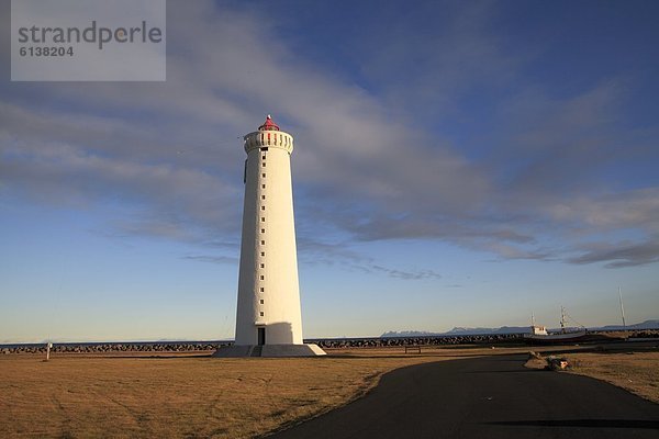 Leuchtturm von Gardur auf der Halbinsel Reykjanes im Morgenlicht  Island