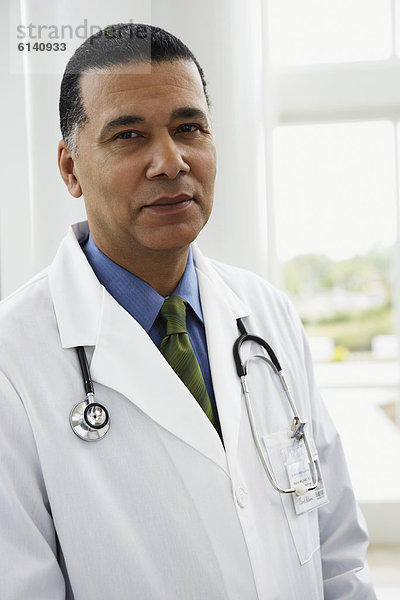 Porträt von einem männlichen Arzt