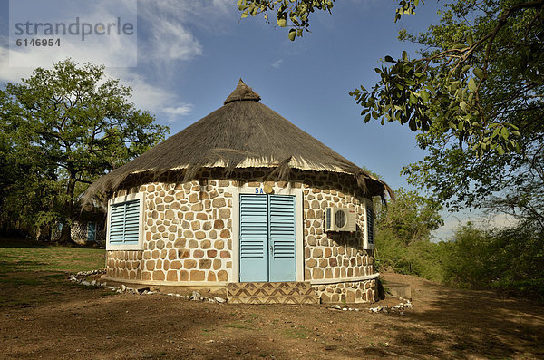 Hütte Lodge Landhaus Afrika Kamerun Zentralafrika rund