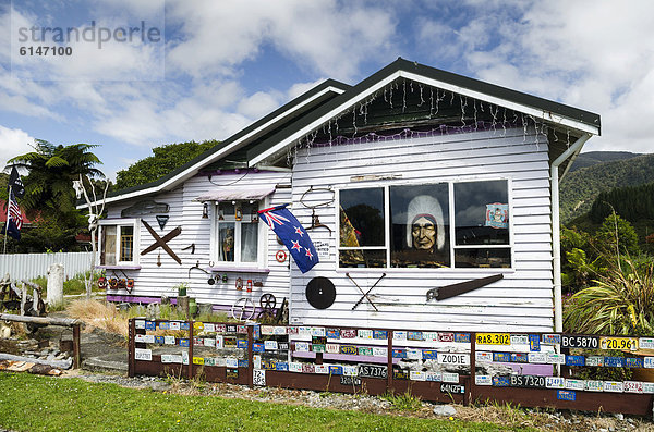 Sehenswürdigkeit Wohnhaus Dekoration ungestüm neuseeländische Südinsel bizarr Neuseeland Ozeanien