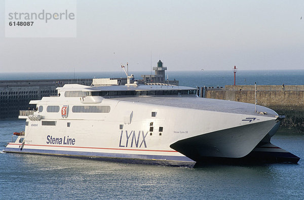 Hafen von Stena Line 'Sea Lynx' Trimaran  Dieppe  Frankreich  Europa