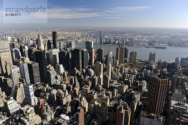 Vereinigte Staaten von Amerika USA New York City Gebäude Fluss Nordamerika Ansicht Midtown Manhattan
