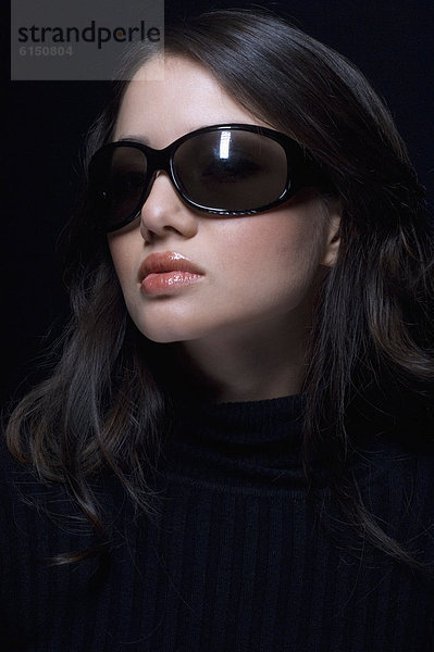 Portrait  Frau  Hispanier  Kleidung  Sonnenbrille