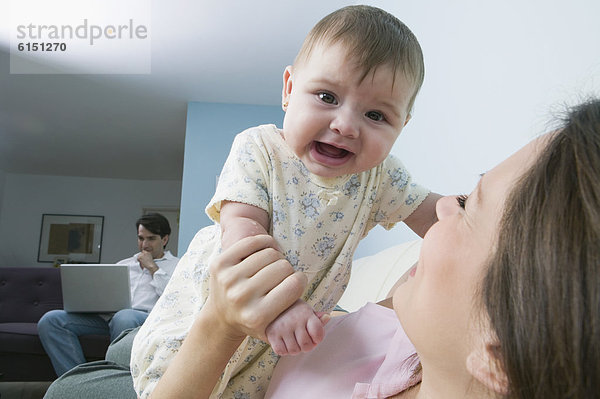 Hispanier  Mutter - Mensch  Baby  spielen