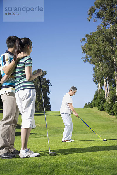 Senior  Senioren  Frau  Golfsport  Golf  spielen