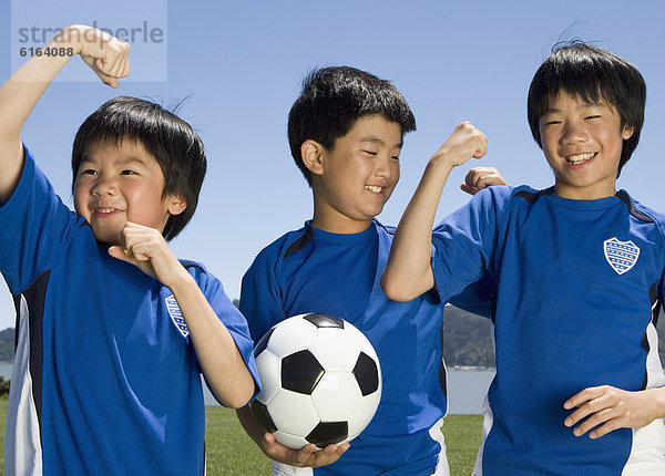 Junge - Person Fußball Ball Spielzeug