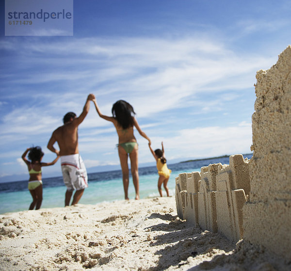 Palast  Schloß  Schlösser  Hispanier  Sand  Fokus auf den Vordergrund  Fokus auf dem Vordergrund