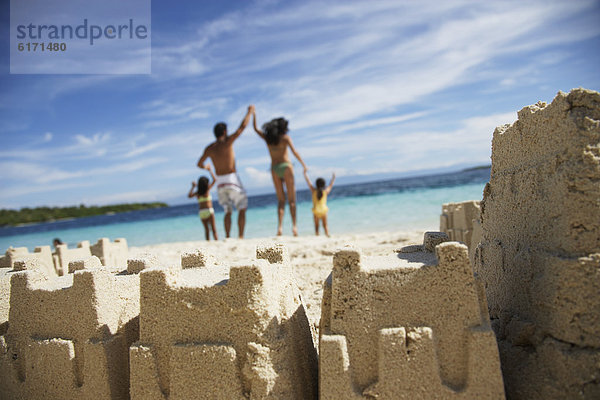 Palast  Schloß  Schlösser  Hispanier  Sand  Fokus auf den Vordergrund  Fokus auf dem Vordergrund