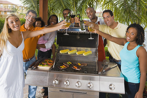 Freundschaft  über  multikulturell  Grill  Grillparty