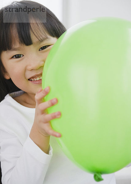 Luftballon  Ballon  halten  chinesisch  Mädchen
