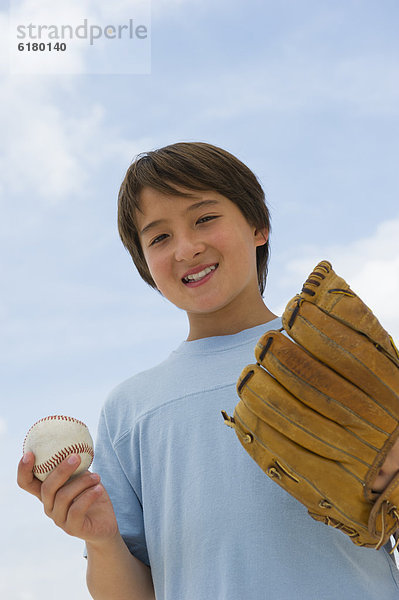 lächeln  Junge - Person  mischen  Baseball  Mixed