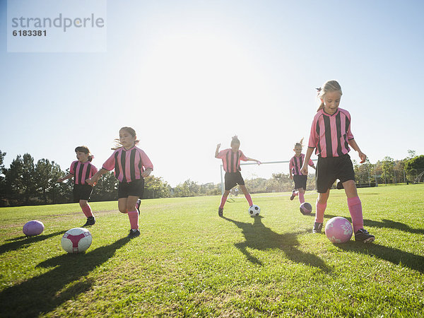 Spiel üben Fußball Mädchen