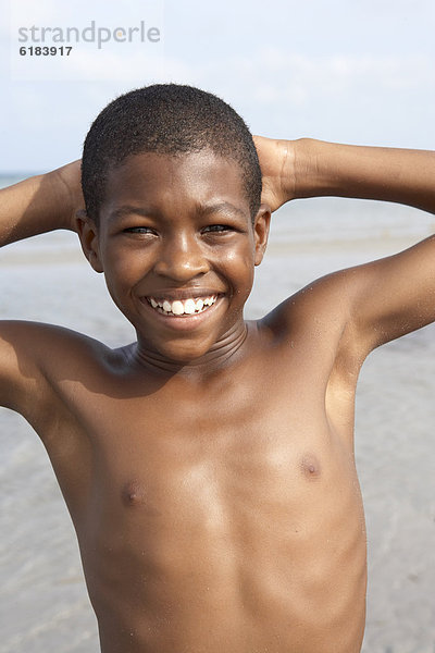 lächeln  Strand  Junge - Person  amerikanisch