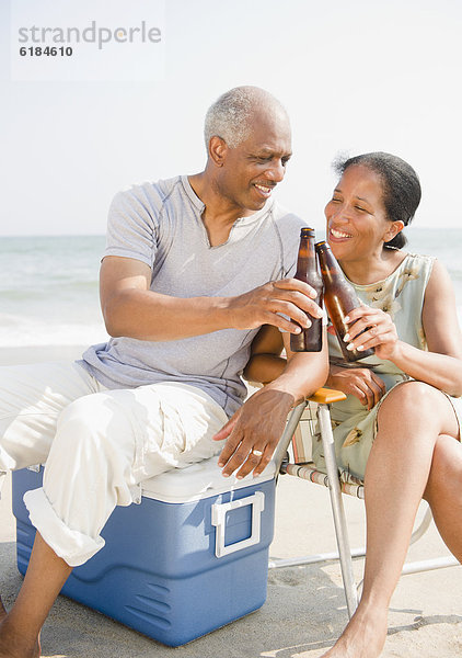 Strand  schwarz  trinken  Bier