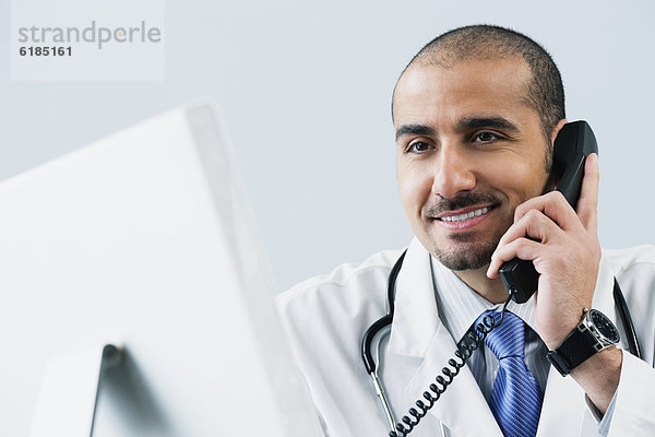 sprechen  Arzt  Telefon  libanesisch