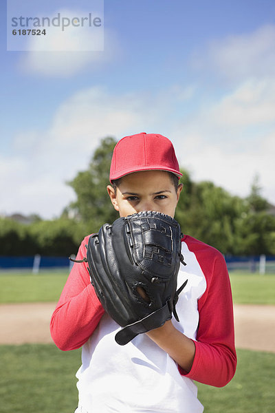 ernst  Junge - Person  halten  mischen  Handschuh  Baseball  Mixed