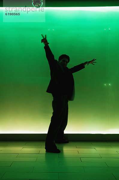 Mann  Silhouette  tanzen  Nachtklub