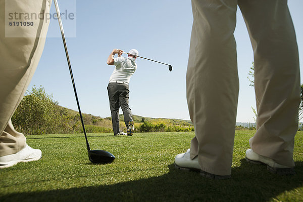Zusammenhalt  Mann  Golfsport  Golf  Kurs  spielen