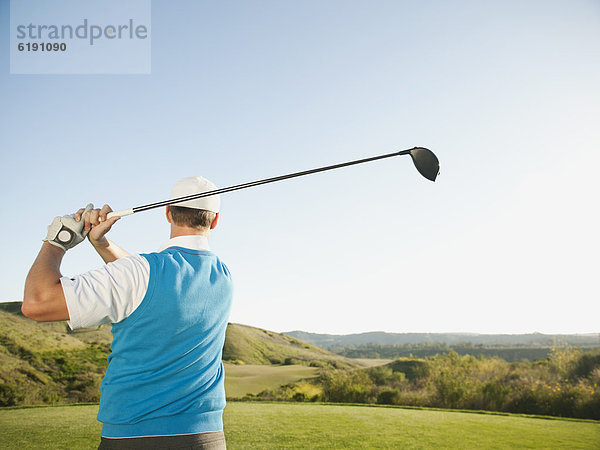 schaukeln  schaukelnd  schaukelt  schwingen  schwingt schwingend  Europäer  Golfspieler  Golfsport  Golf  Verein