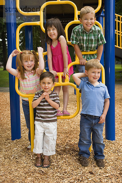 Spielplatz  spielen