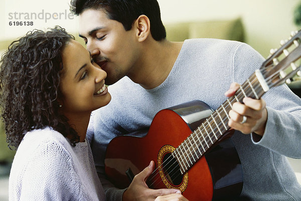 küssen  Hispanier  Gitarre