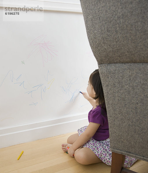 Wand  Zeichnung  Buntstift  Mädchen