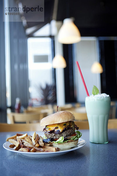 Milchshake  französisch  Abendessen  Braten  Cheeseburger