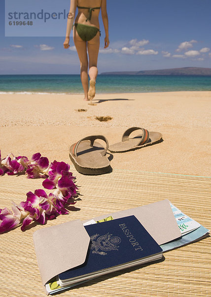 Frau  gehen  Strand  Sandale  Reise