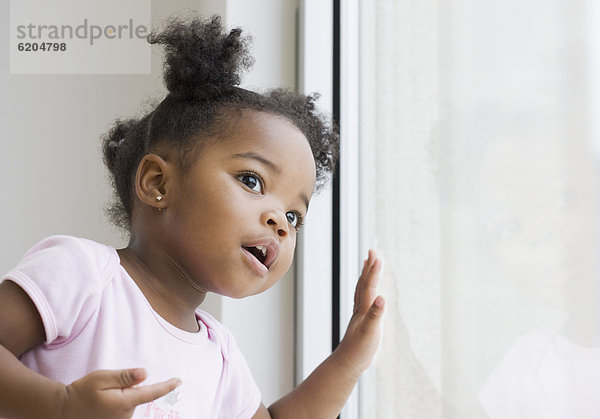 Fenster  amerikanisch  hinaussehen  Mädchen