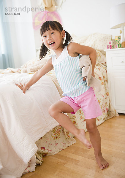 angelehnt  Schlafzimmer  Bett  südkoreanisch  Mädchen
