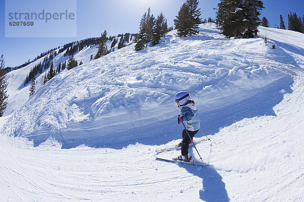 mischen  Skisport  Mädchen  Skiabfahrt  Abfahrt  Mixed