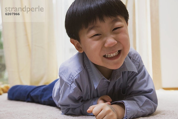 Junge - Person  lächeln  südkoreanisch