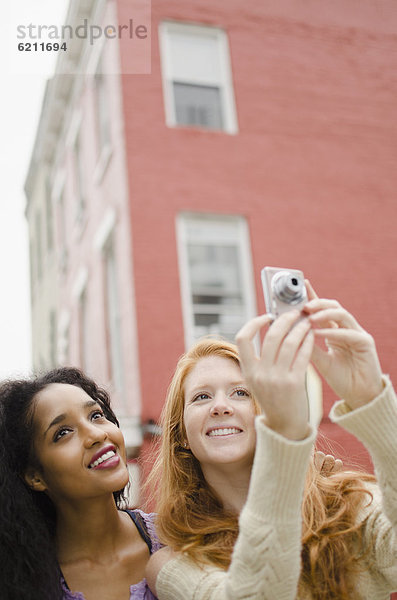 Außenaufnahme  Freundschaft  Fotografie  nehmen  freie Natur