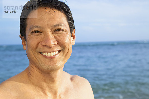 Mann  lächeln  Strand  japanisch