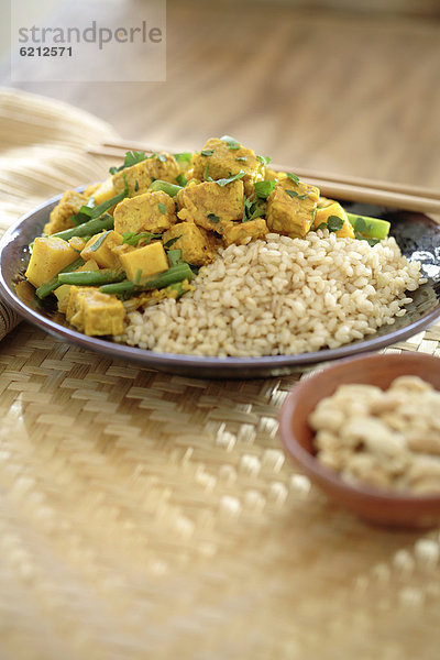 Sojabohne  Curry  Currypulver  Reis  Reiskorn  Currygericht  Curry