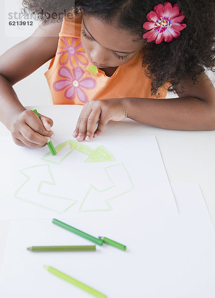 Symbol  Recycling  mischen  Zeichnung  Buntstift  Mädchen  Mixed