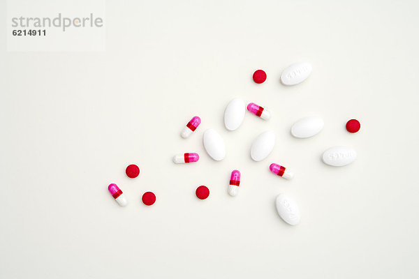Scattered pills  capsules and tablets