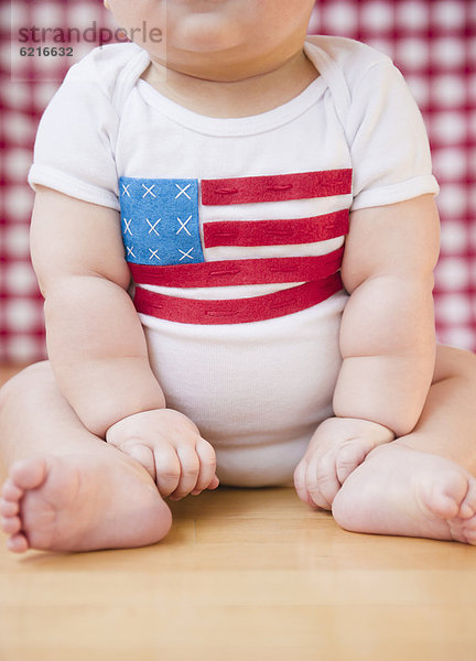 Europäer  Junge - Person  Fahne  amerikanisch  Strampelanzug  Baby  Einteiler