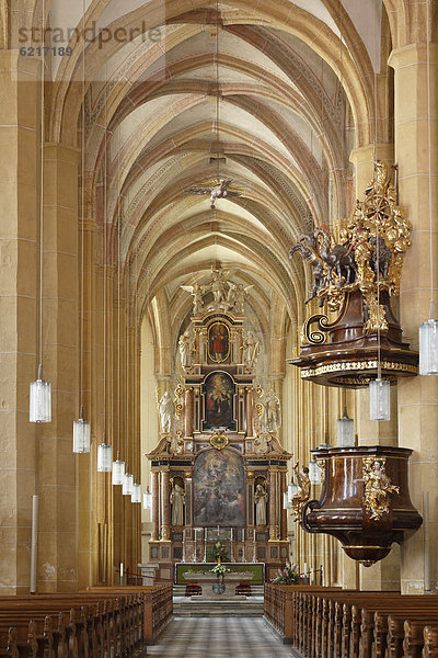 Hauptaltar und Kanzel in Stiftskirche  Benediktinerstift St. Lambrecht  Steiermark  Österreich  Europa